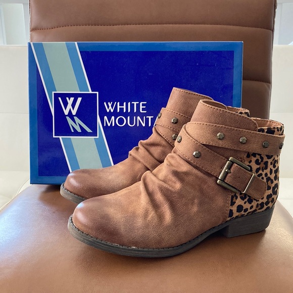 NWB Ankle Boots- Size 6 - Picture 8 of 12